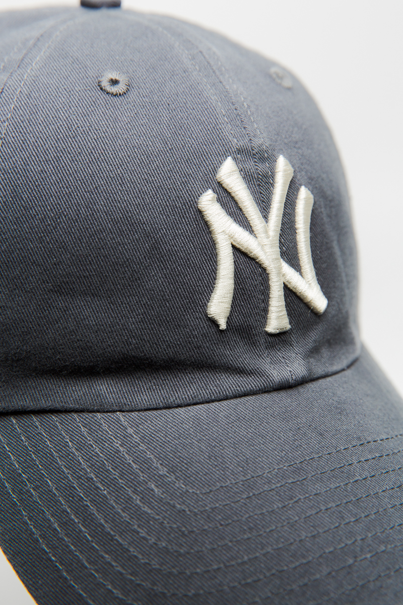 New York Yankees Vintage Clean Up Strapback Cap in Faded Navy Blue ...