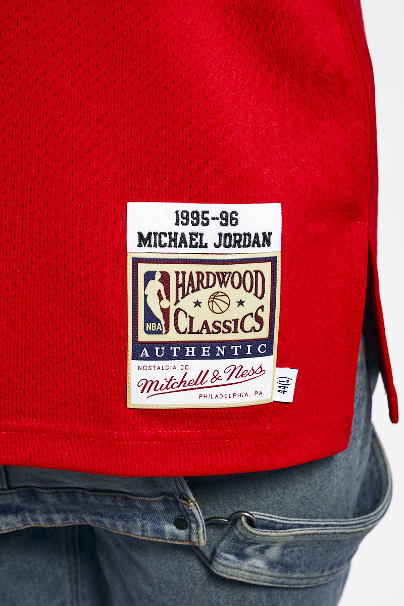 Chicago Bulls Michael Jordan 1995-96 Authentic Jersey