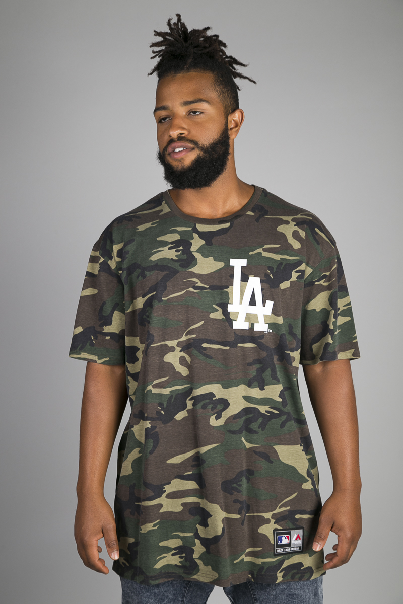 Men's Nike Black Los Angeles Dodgers Camo Logo T-Shirt Size: Medium