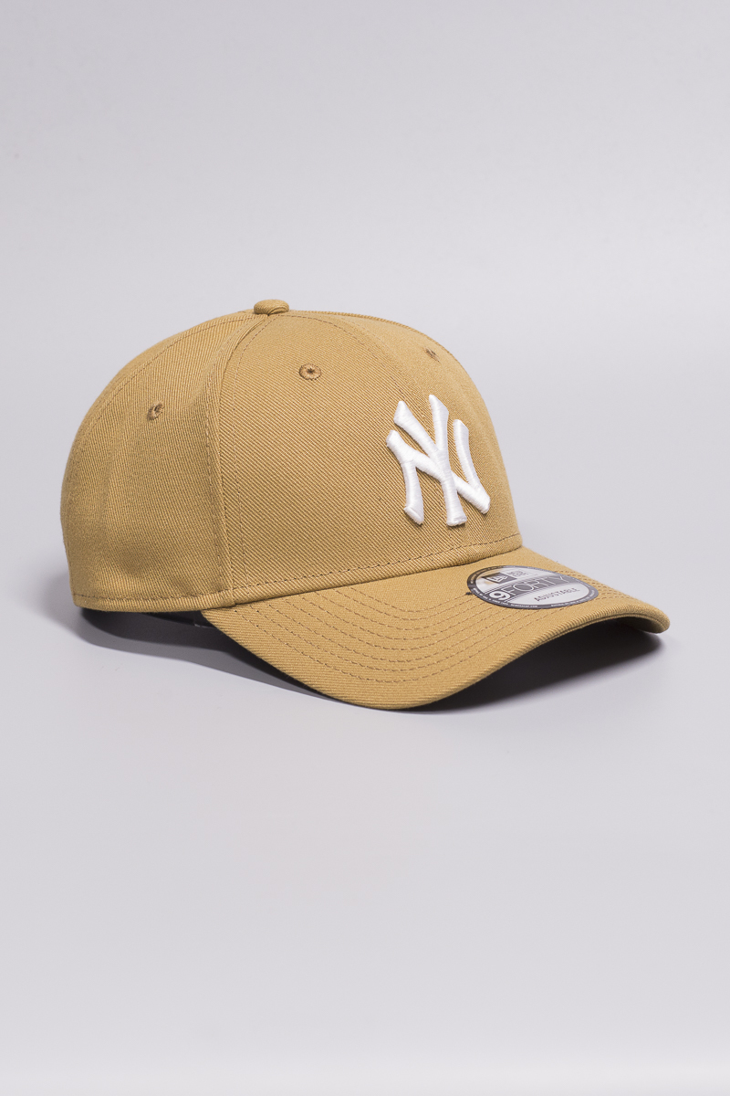https://media.statesidesports.com.au/products/0c4d0d12-fe2a-11e9-9ffd-0628aae3b248/70420639_ny_yankees_2.jpg