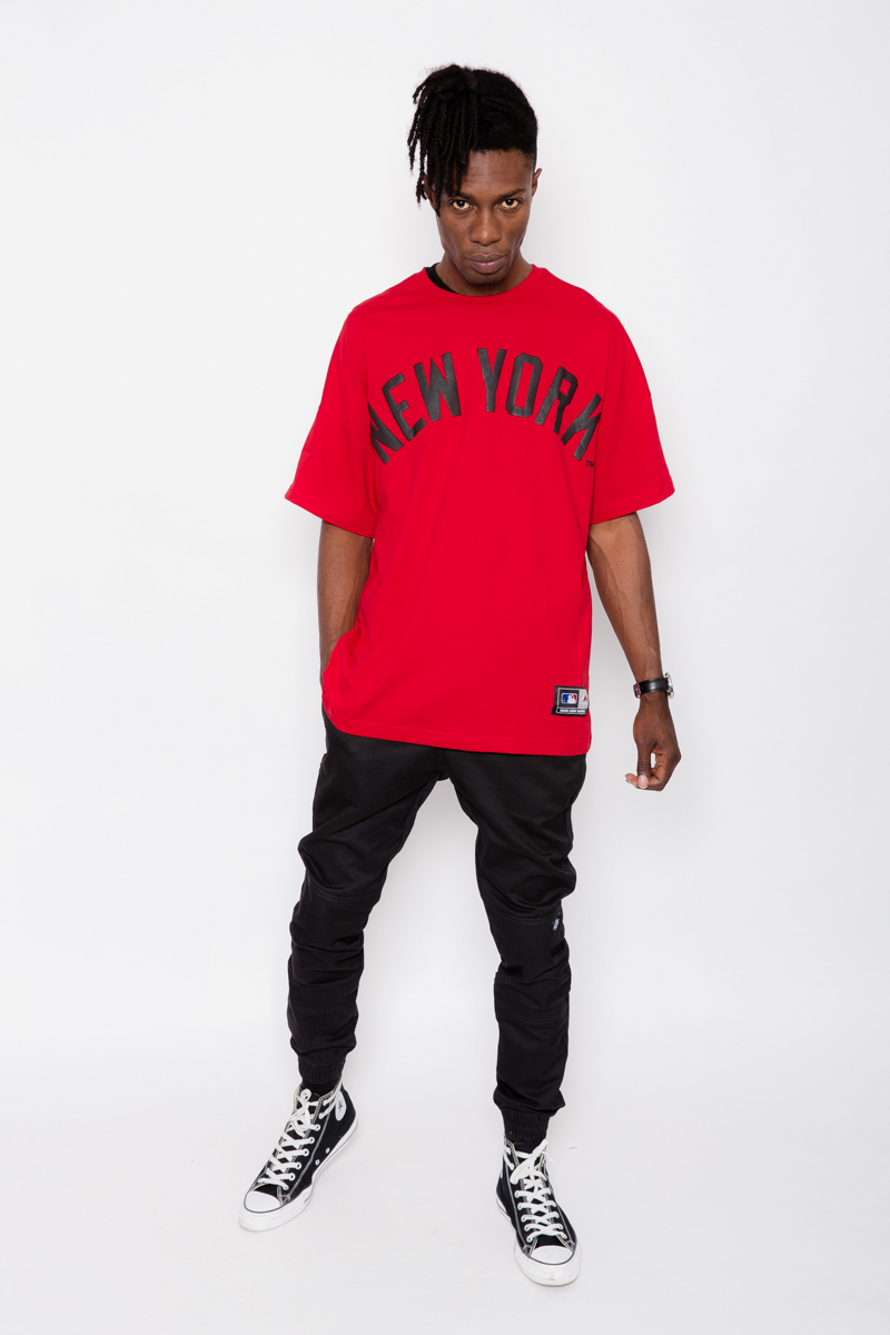 NEW YORK YANKEES MAJESTIC RANSTEAD OVERSIZED T-SHIRT- MENS RED