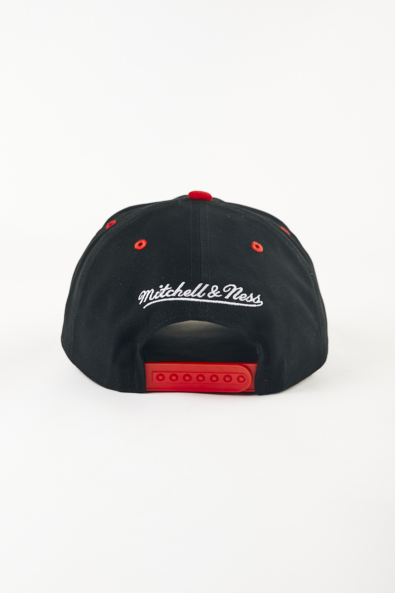 Pittsburgh Steelers Classic Redline Snapback 5 Panel Cap by Mitchell & Ness