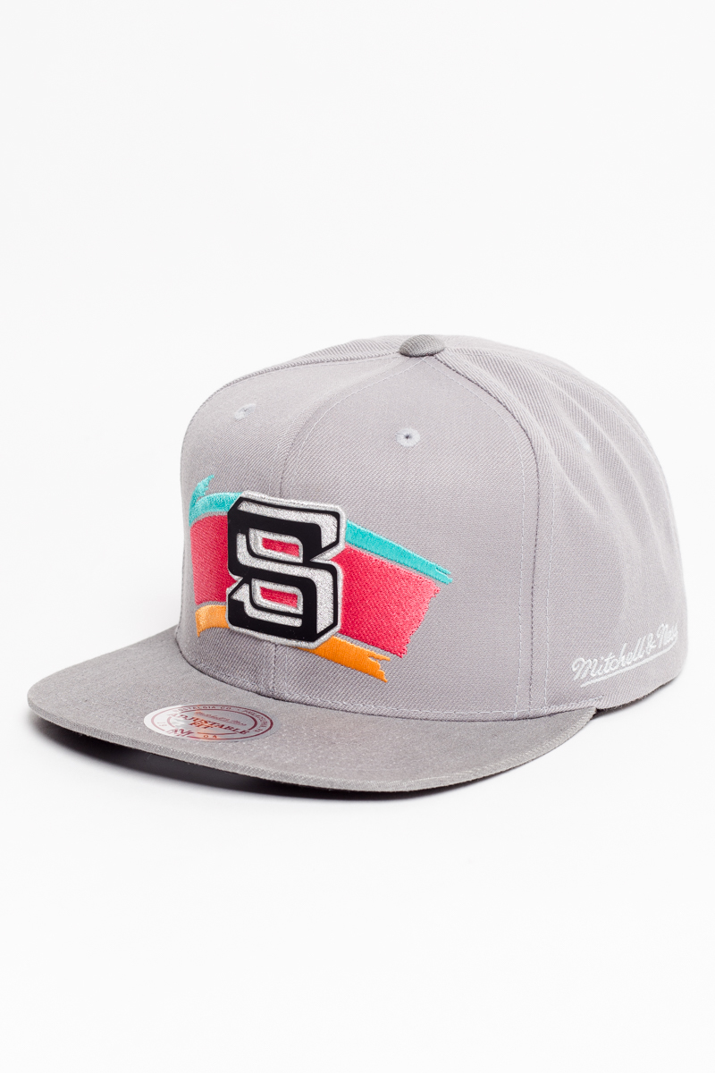 spurs mitchell and ness hat