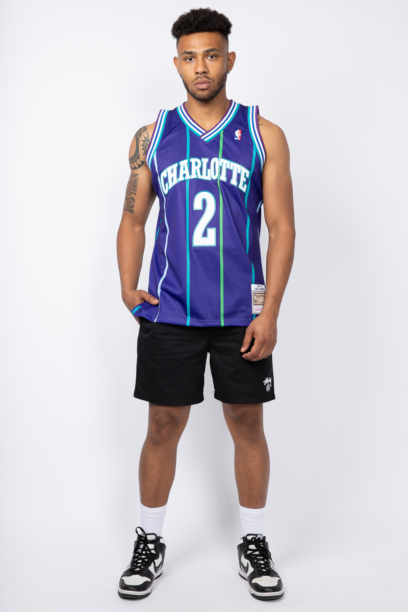 Larry Johnson Charlotte Hornets Throwback NBA Swingman Jersey – Basketball  Jersey World