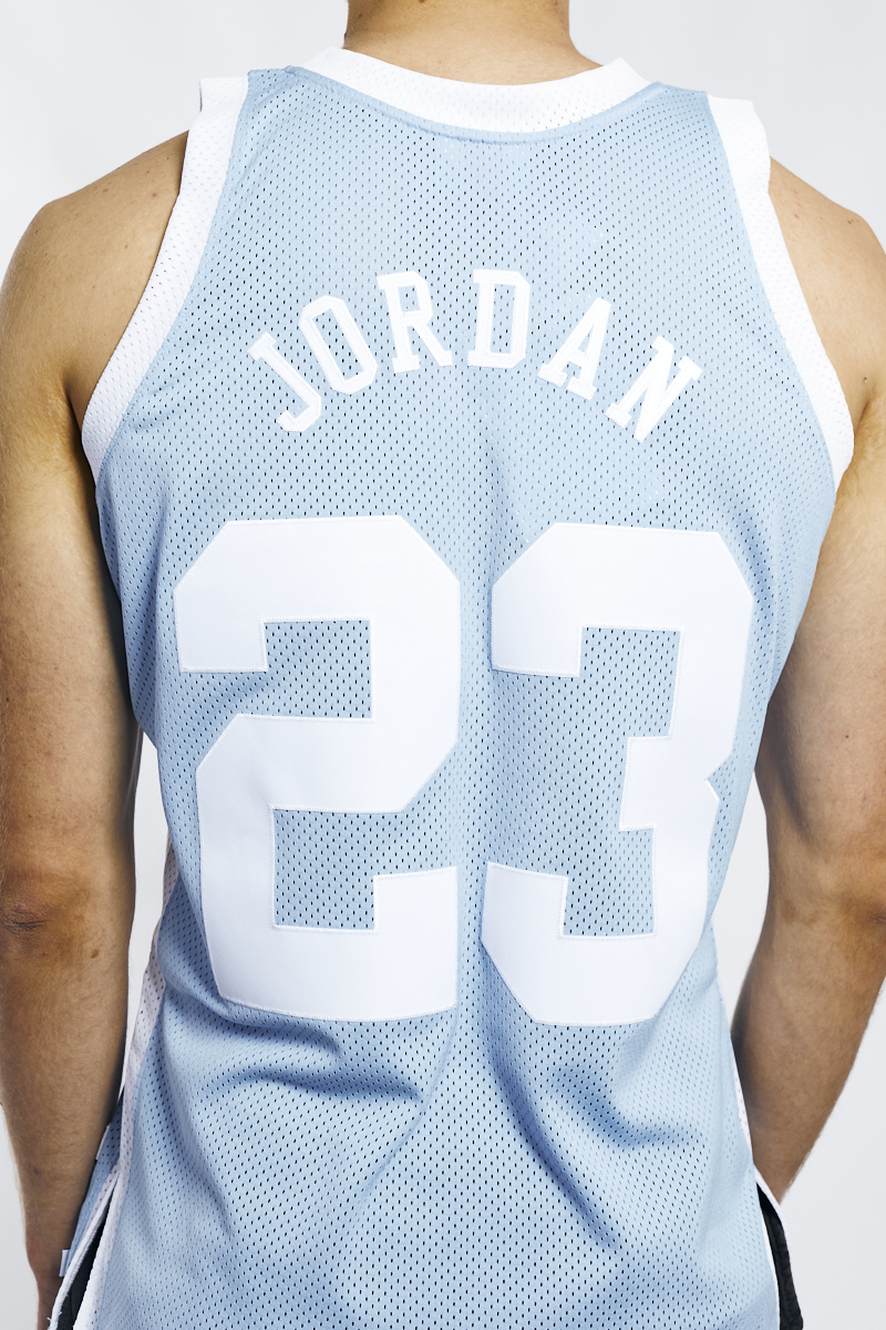 Michael Jordan North Carolina 1983-84 NCAA Authentic Shooting Shirt –  Basketball Jersey World