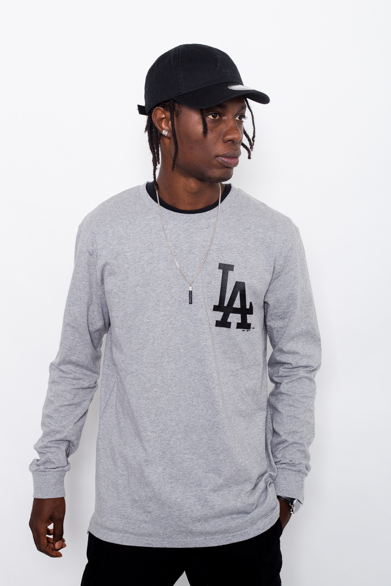 La dodgers long sleeve t clearance shirt