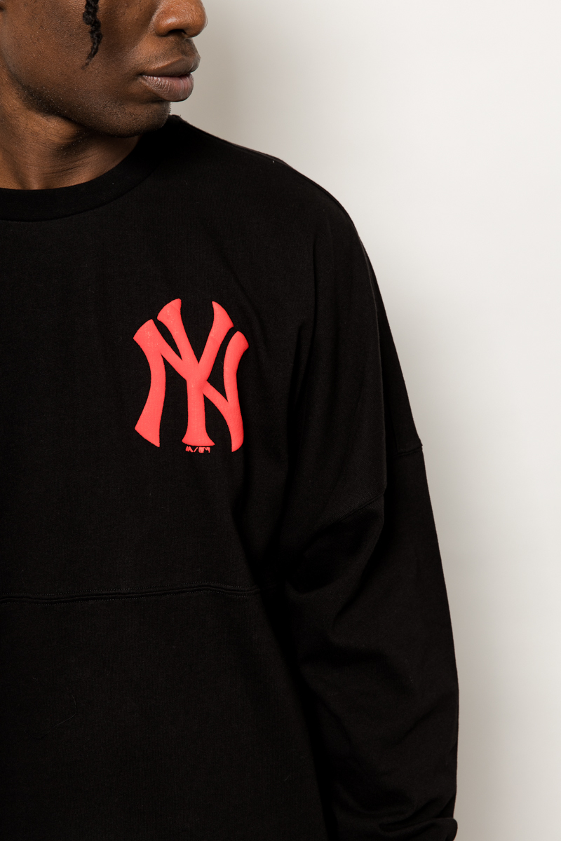 Majestic - New York Yankees Rando LS Tee in Black