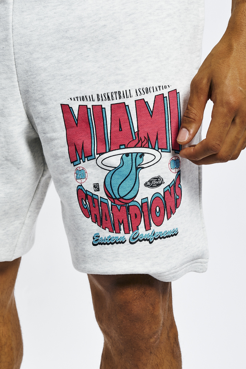 2006 Vintage Style NBA Champions Trophy Miami Heat The Finals Tshirt Hoodie  Crewneck Sweatshirt Reprinted Full Color Full Size Gifts for NBA Fans -  Bluefink