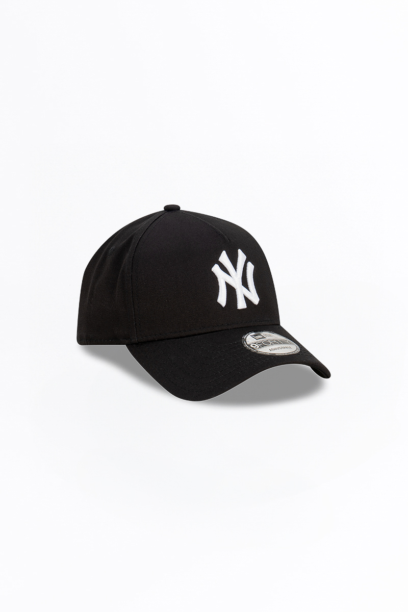 NY Yankees Core Black 9Forty A-Frame Snapback | Stateside Sports