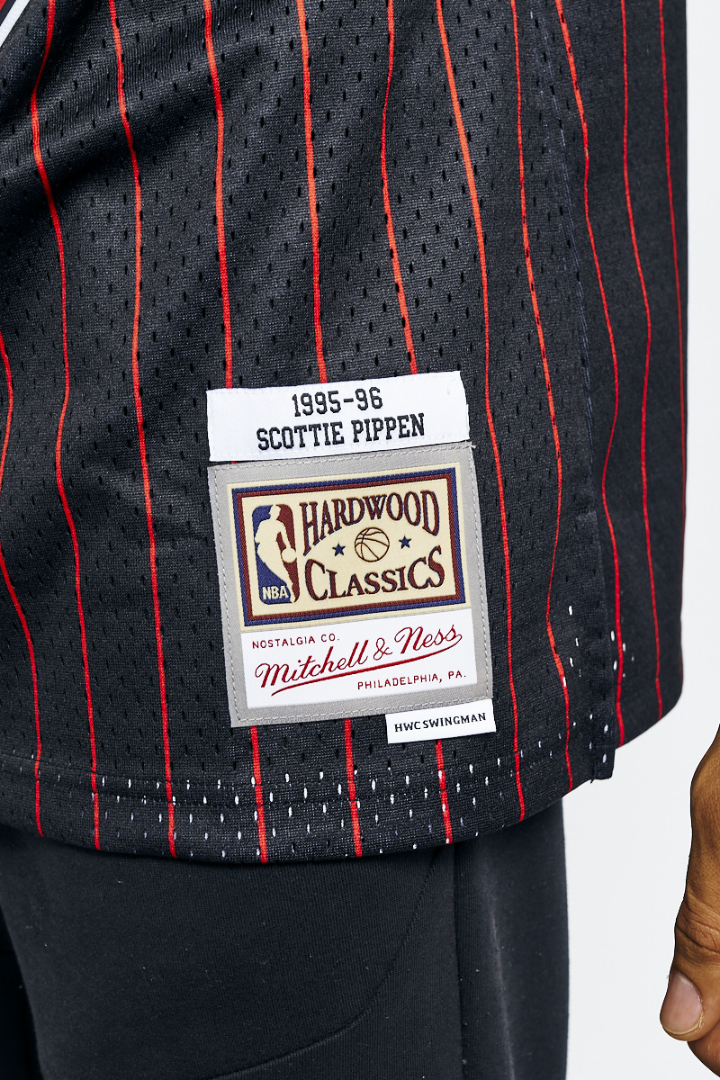 Scottie Pippen Chicago Bulls Mitchell & Ness Youth Hardwood Classics Swingman Throwback Jersey - Black