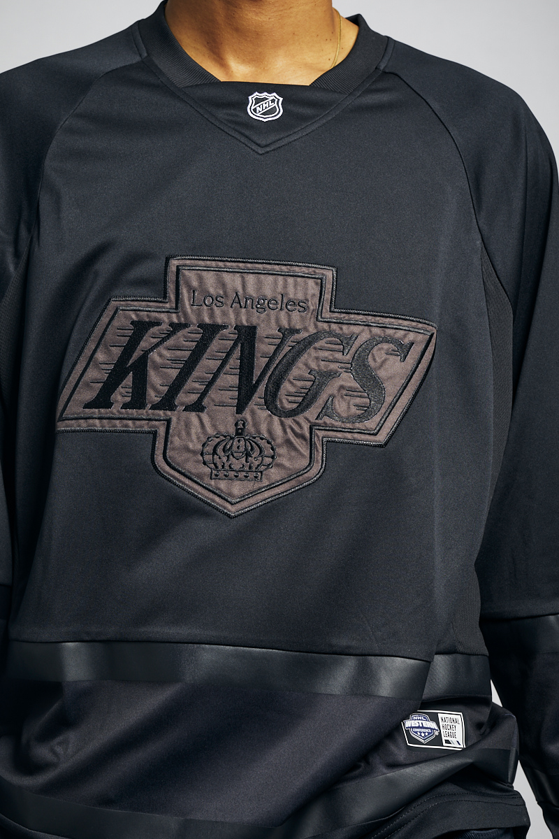 Los Angeles Kings NHL Replica Jersey in Triple Black