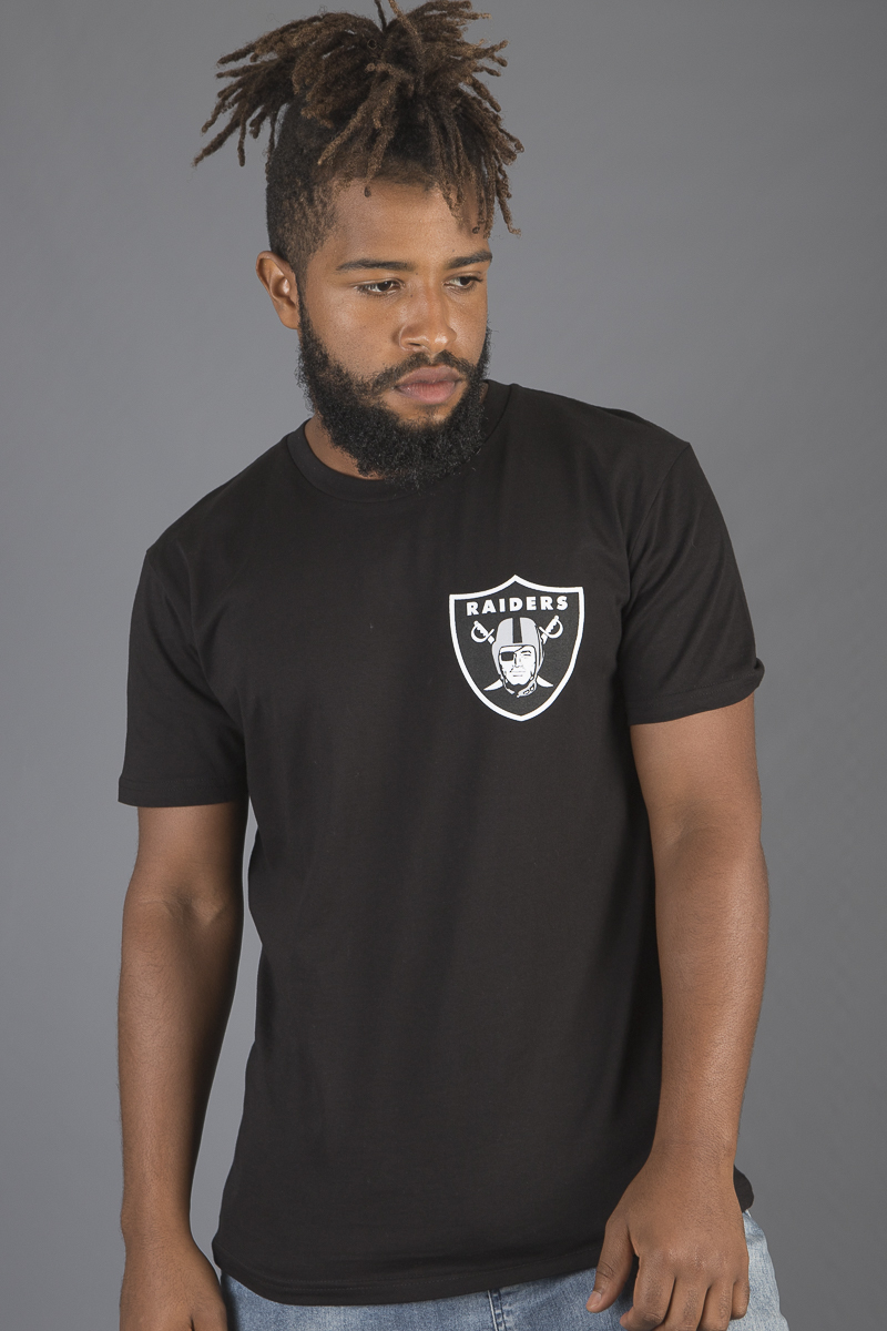 NFL Oakland Raiders Men's T-Shirt with Embroidery (Script