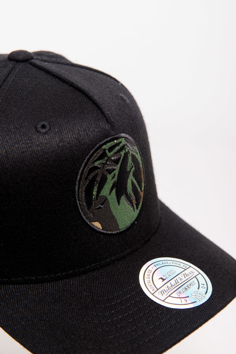 https://media.statesidesports.com.au/products/5acfd9bc-fe37-11e9-bfdc-0628aae3b248/ck097_minn_timbw_1.jpg
