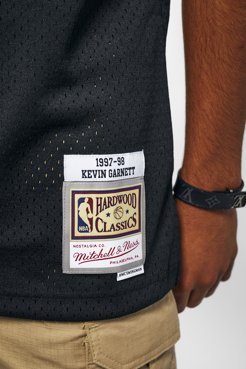 Men's Mitchell & Ness Kevin Garnett Black Minnesota Timberwolves Hardwood  Classics 1997-98 Authentic Jersey