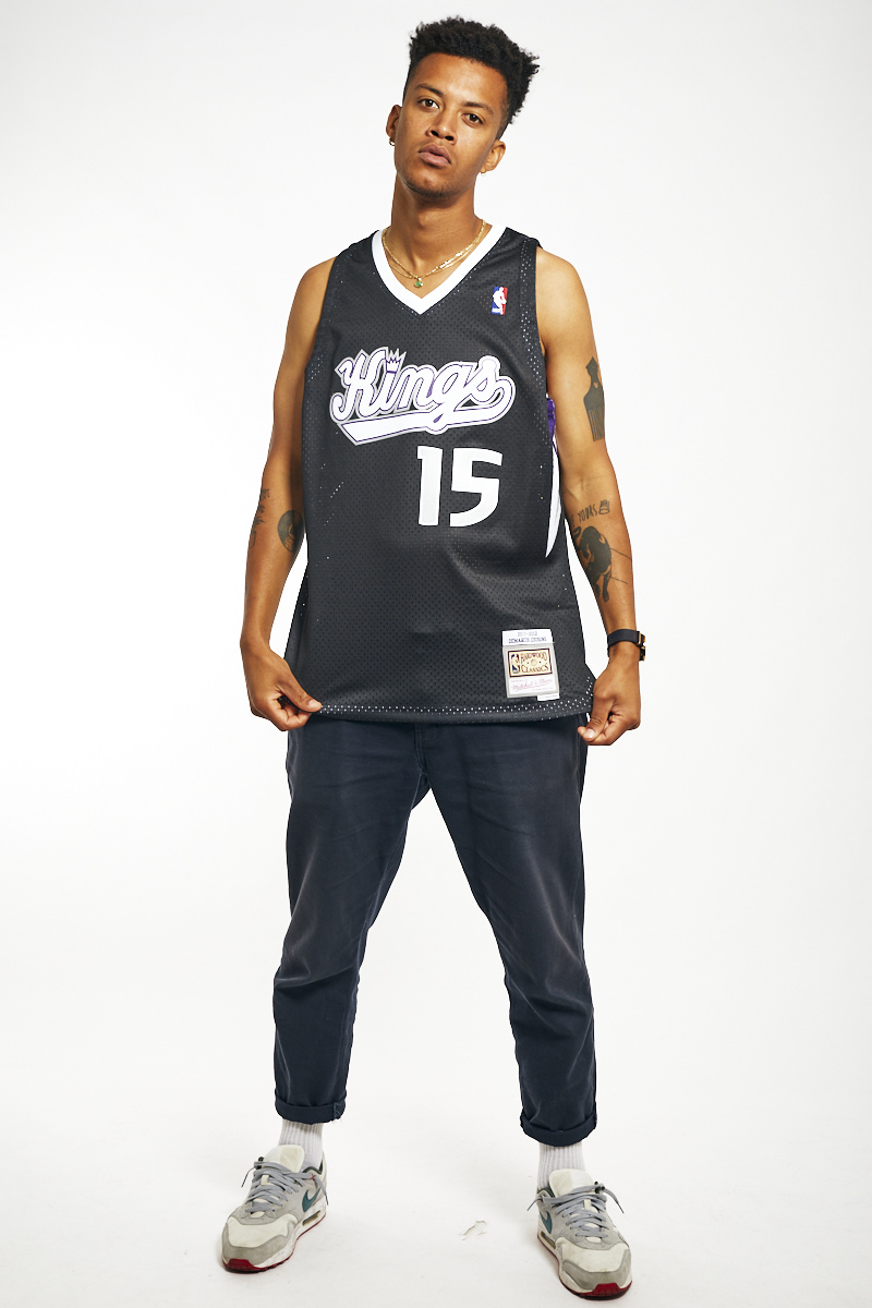Mitchell & Ness NBA Sacramento Kings Jersey (Demarcus Cousins) - Black –  Capanova