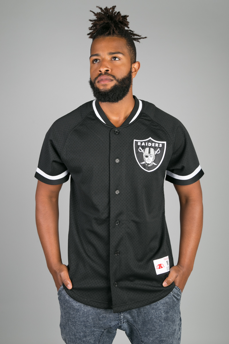 Mitchell & Ness Men's Oakland Raiders Winning Team Mesh Button