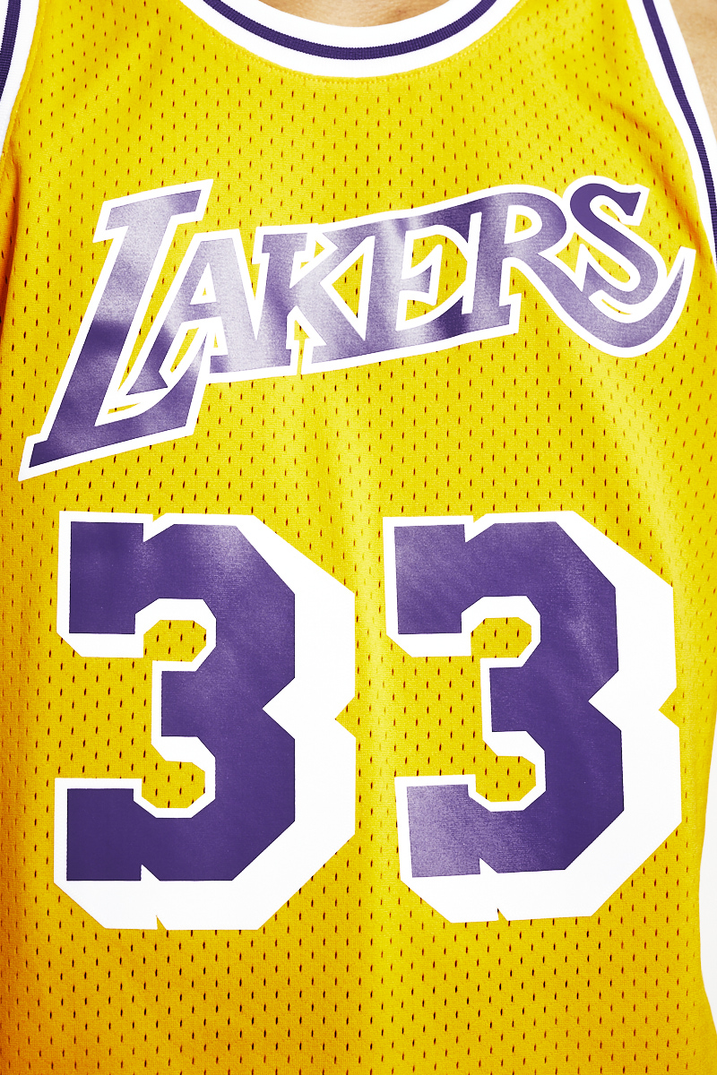 Los Angeles Lakers Kareem Abdul-Jabbar Alternate Swingman Jersey By  Mitchell & Ness - Purple - Mens