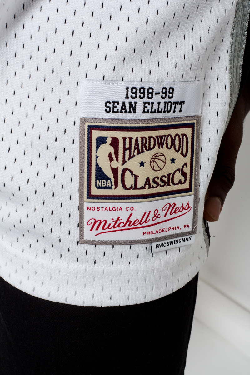 Men's Mitchell & Ness Sean Elliott White San Antonio Spurs 1998-99 Hardwood  Classics Swingman Jersey