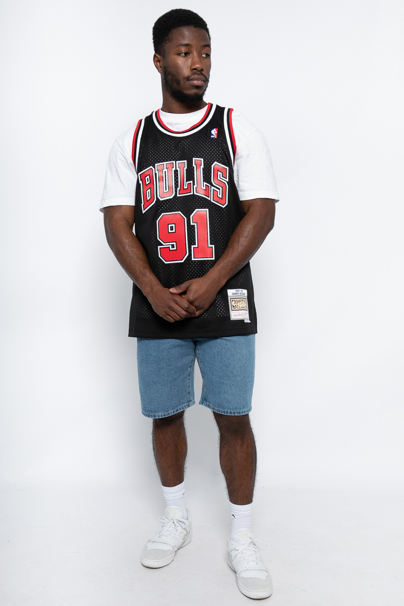 Chicago Bulls Dennis Rodman 1997-98 Hardwood Classics Alernate Swingman  Jersey - Black - Youth