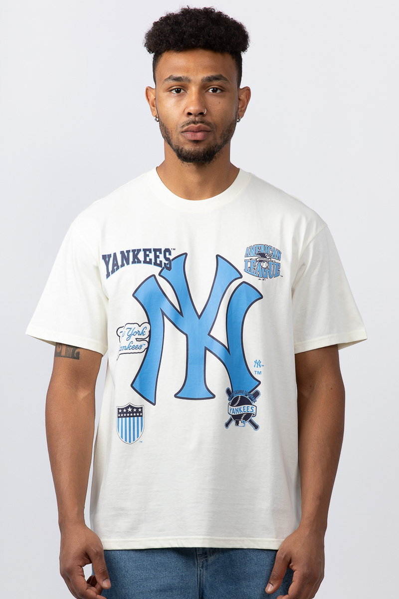 NY Yankees Logomania Tee