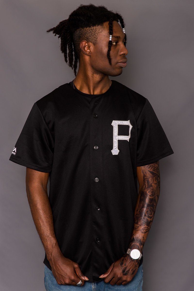 pirates jersey outfit