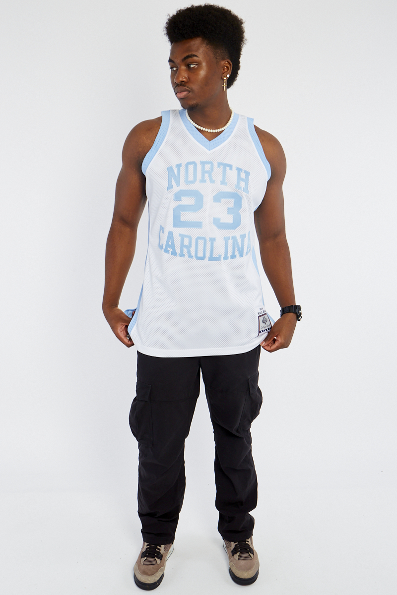 Michael Jordan North Carolina 1983-84 NCAA Authentic Shooting Shirt –  Basketball Jersey World