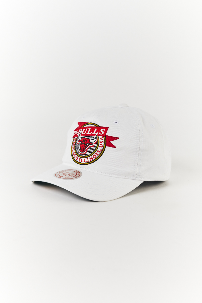 Chicago Bulls Blue Ribbon Deadstock Snapback in White | Stateside Sports