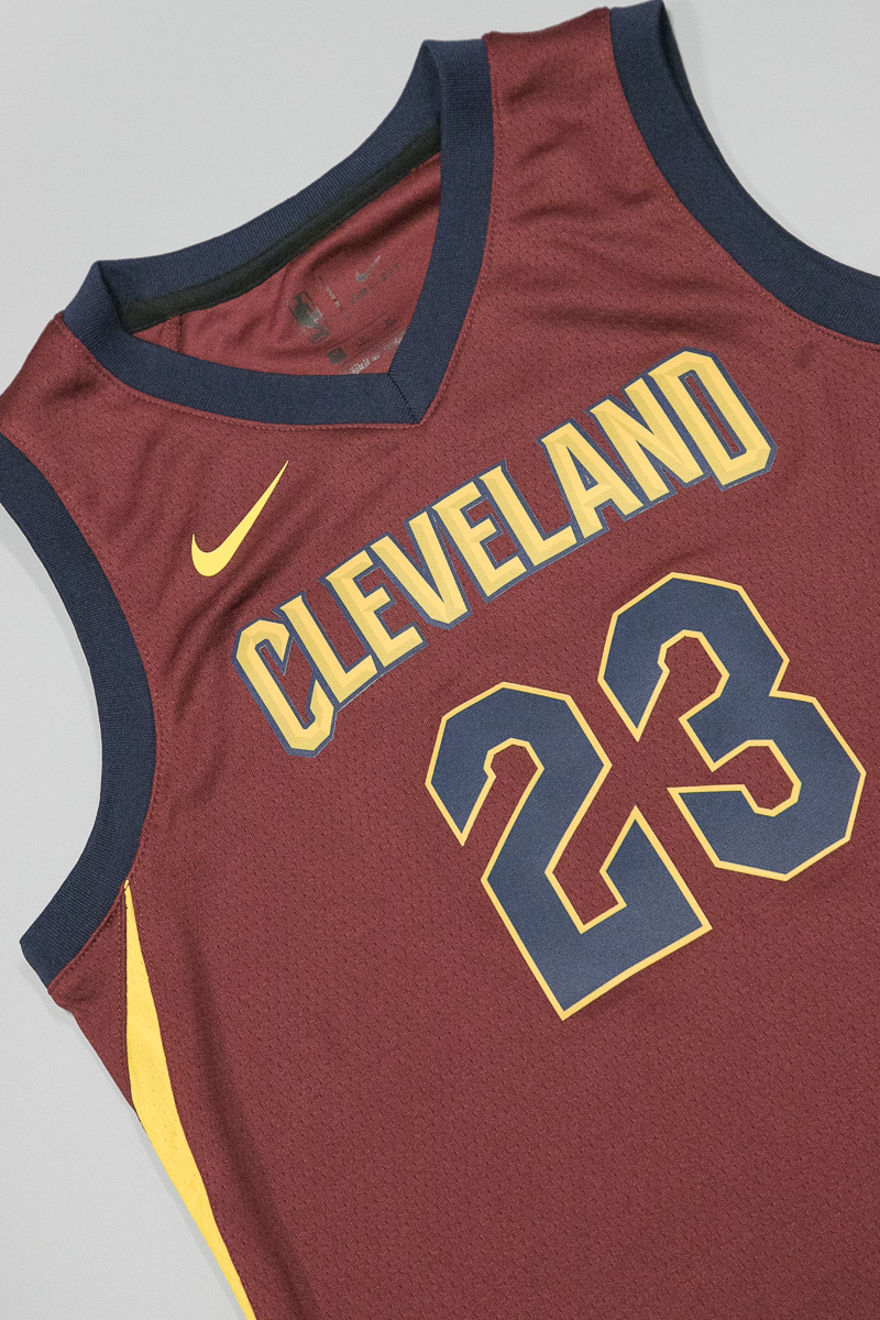 Youth Nike LeBron James Maroon Cleveland Cavaliers Swingman Jersey - Icon  Edition