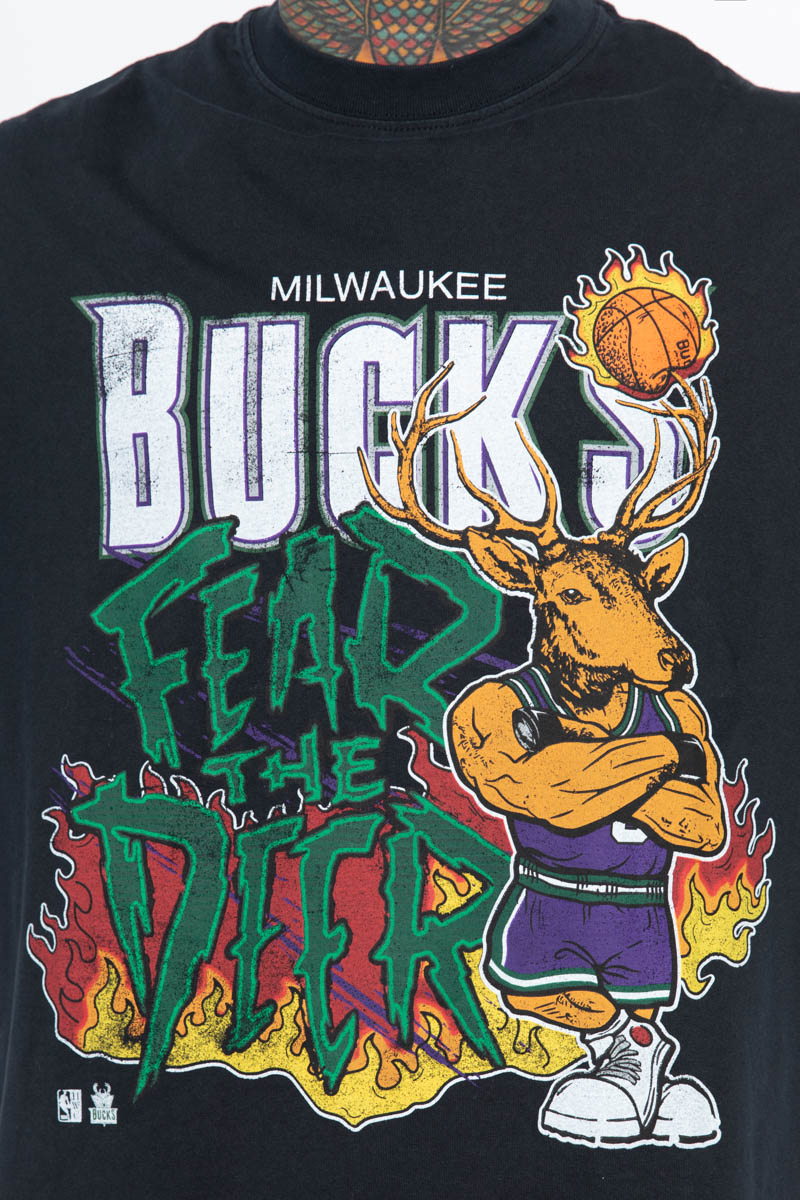 Milwaukee Bucks Deer Fear Me T-shirt - Shibtee Clothing