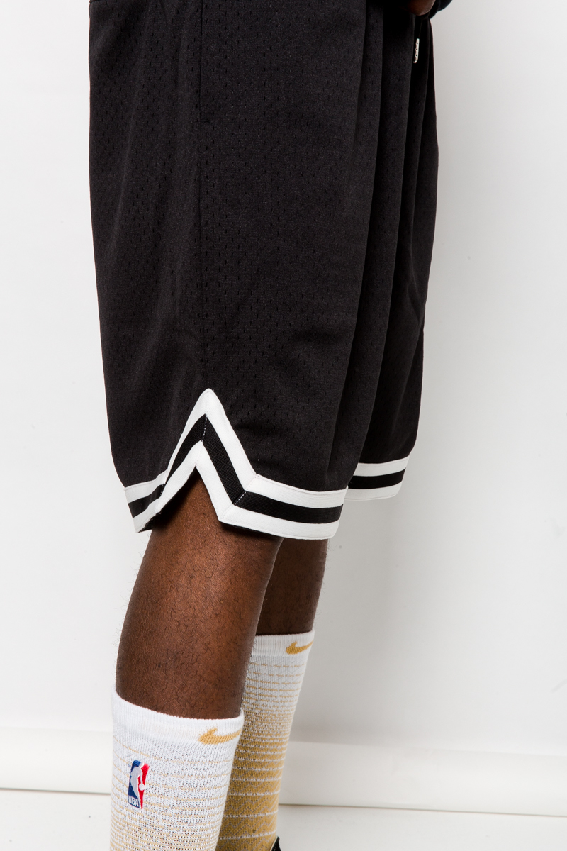 MITCHELL AND NESS BRANDED BASICS BASKETBALL SHORTS MENS BLACK