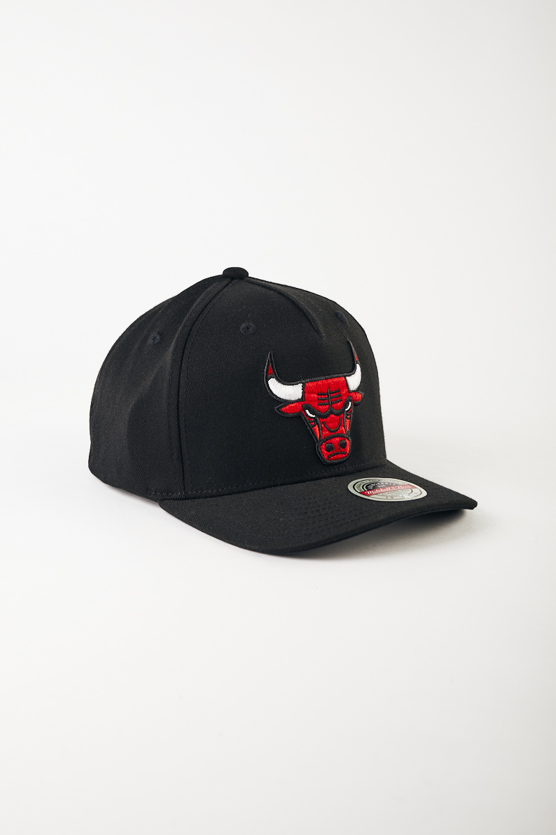Chicago Bulls Team Colours Pinch Panel Snapback Cap Red/Black ...