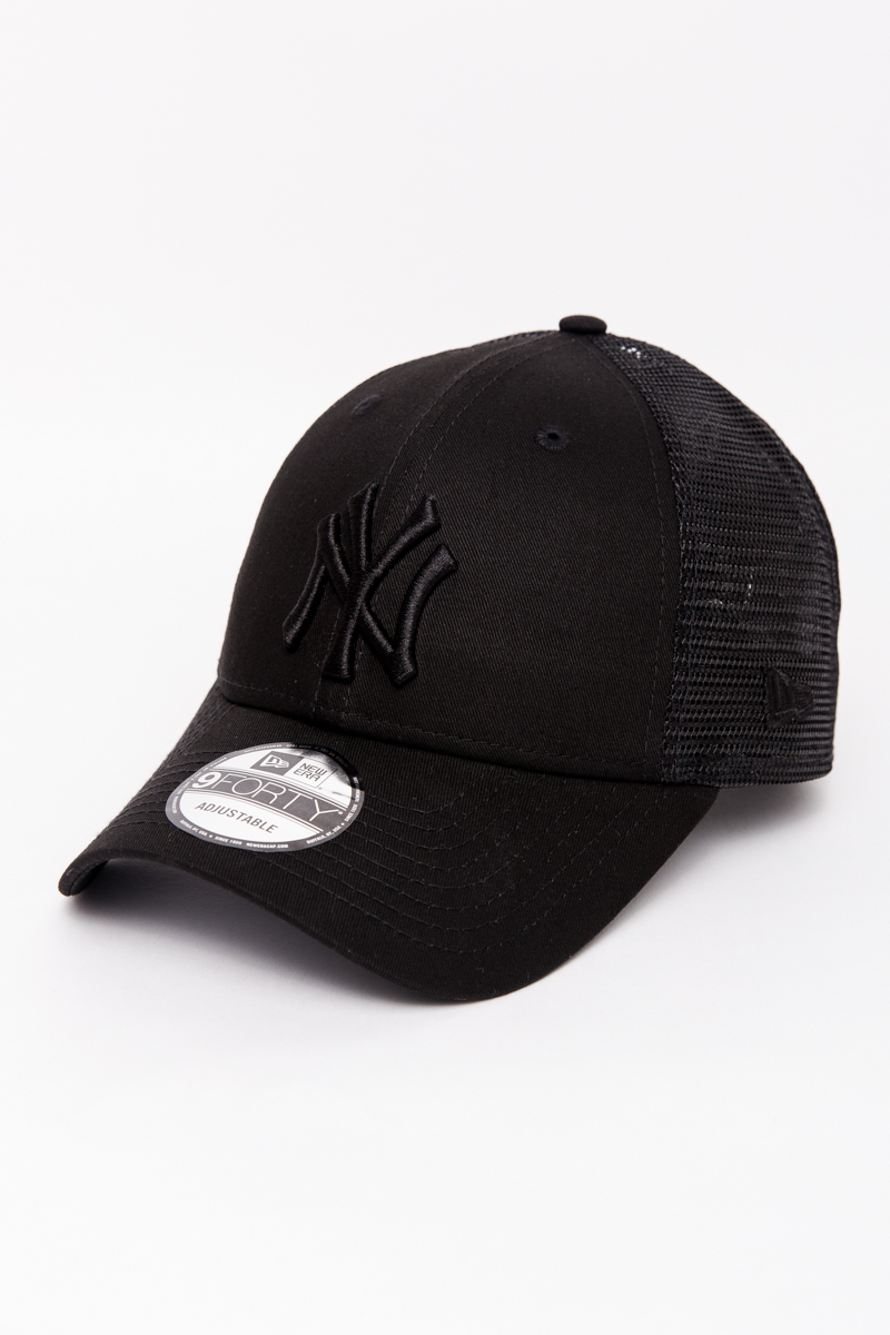 NEW YORK YANKEES PITCH BLACK TRUCKER 9FORTY- BLACK ON BLACK | Stateside ...