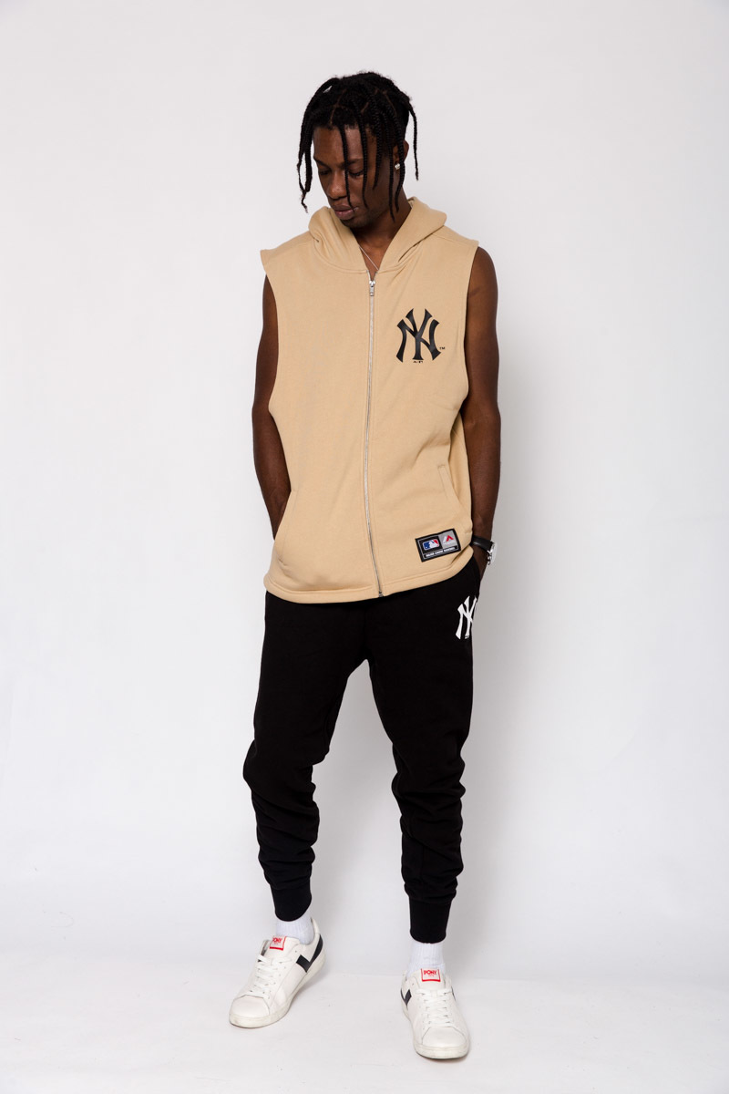 New york yankees deals sleeveless hoodie