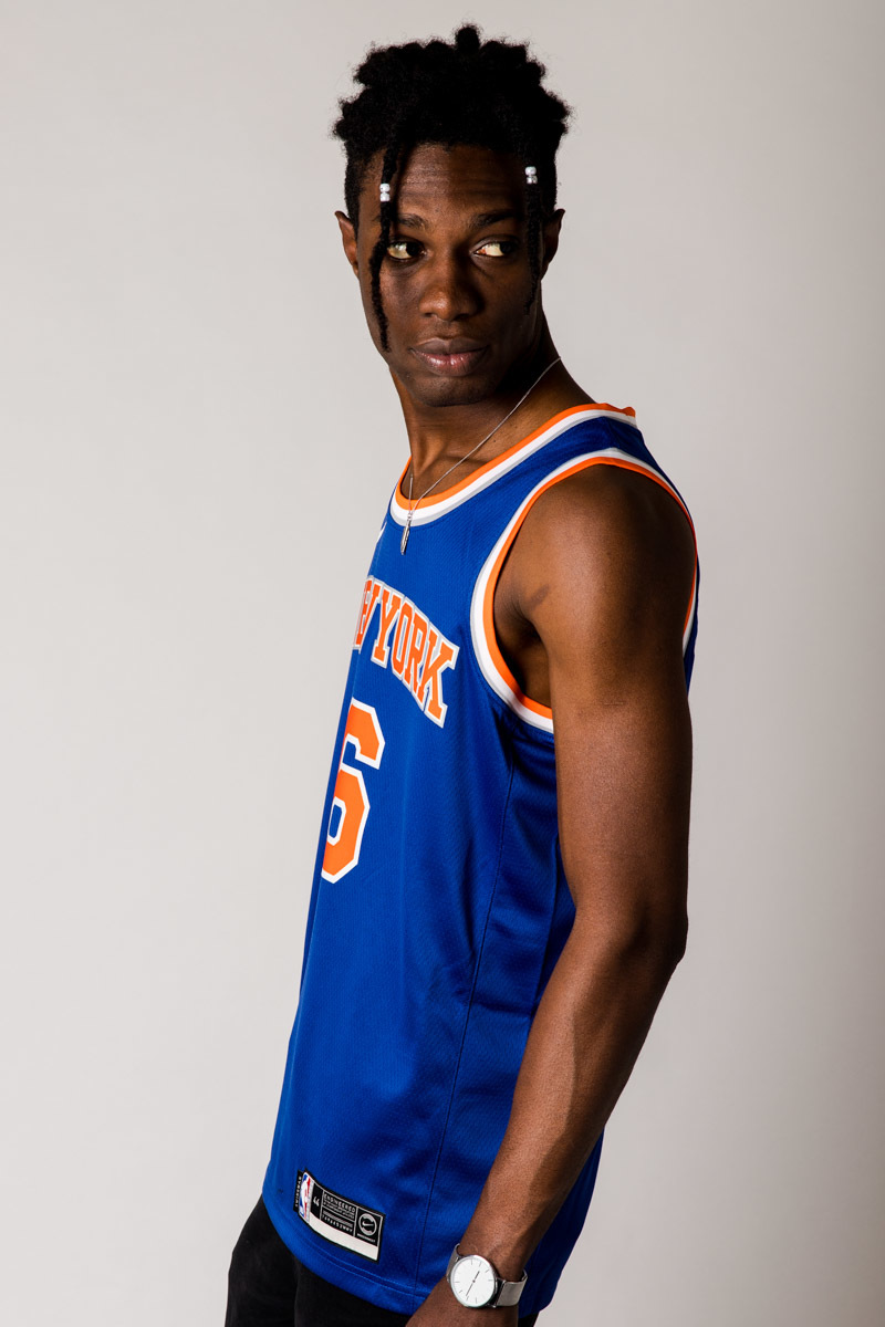 Mens New York Knicks Kristaps Porzingis #6 Blue Jersey Swingman 2XL 56 Nike
