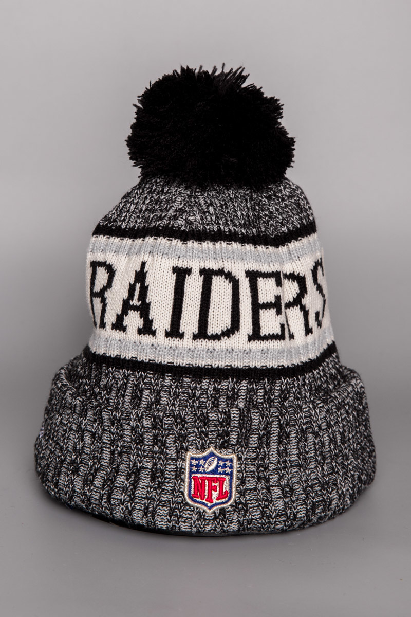 OAKLAND RAIDERS OFFICIAL 2018 NFL SIDELINE KNIT BEANIE BLACK Stateside Sports