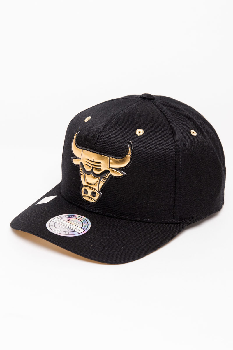 Black and gold chicago bulls snapback online