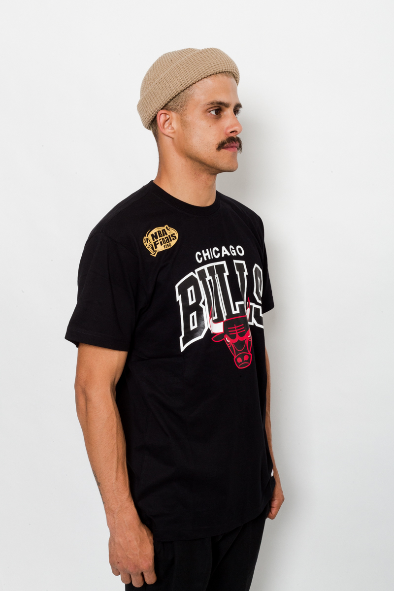 CHICAGO BULLS MITCHELL AND NESS ARCH SCRIPT T-SHIRT- MENS BLACK ...