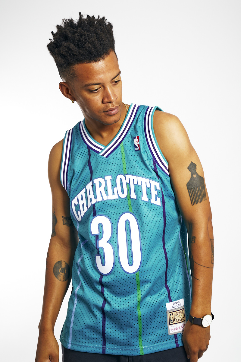 dell curry cavs jersey