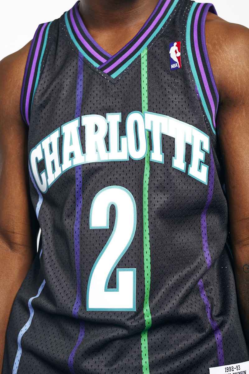 Charlotte Hornets 1992-1993 Swingman Reload Shorts – SLAM Goods