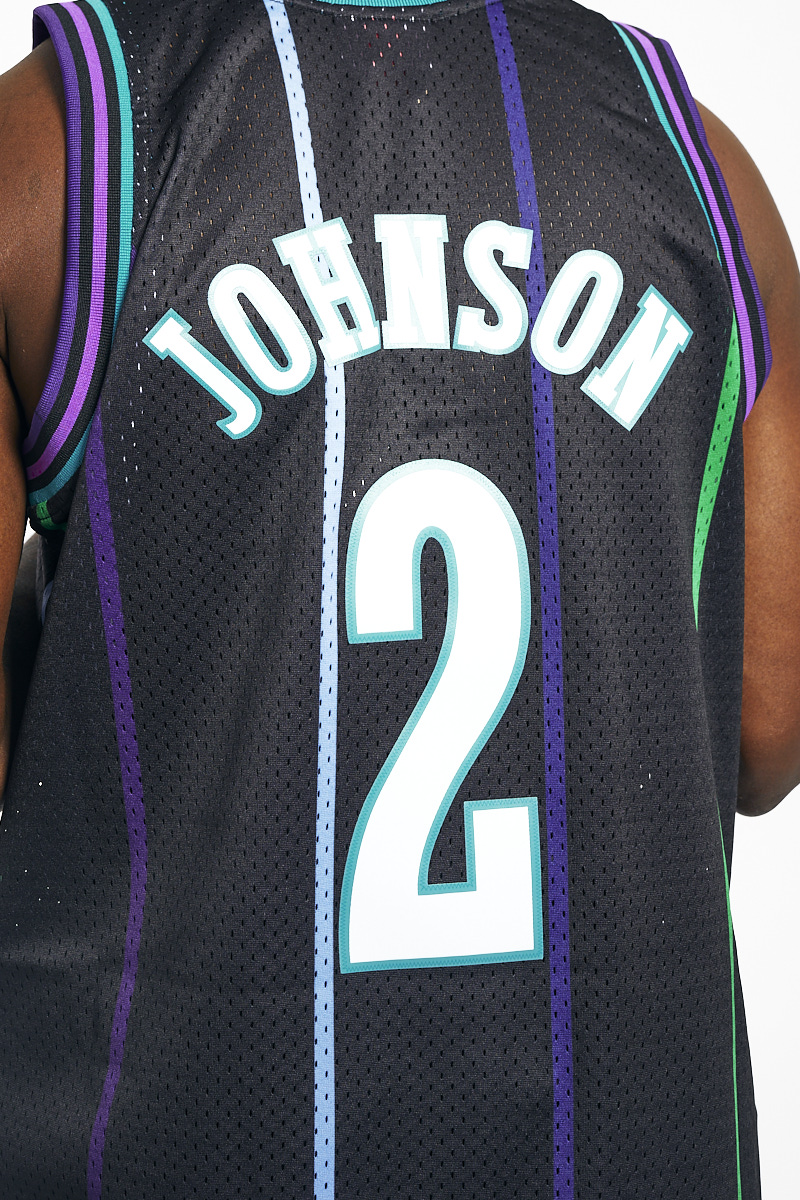 MITCHELL AND NESS Larry Johnson Charlotte Hornets 1992-93 Reload