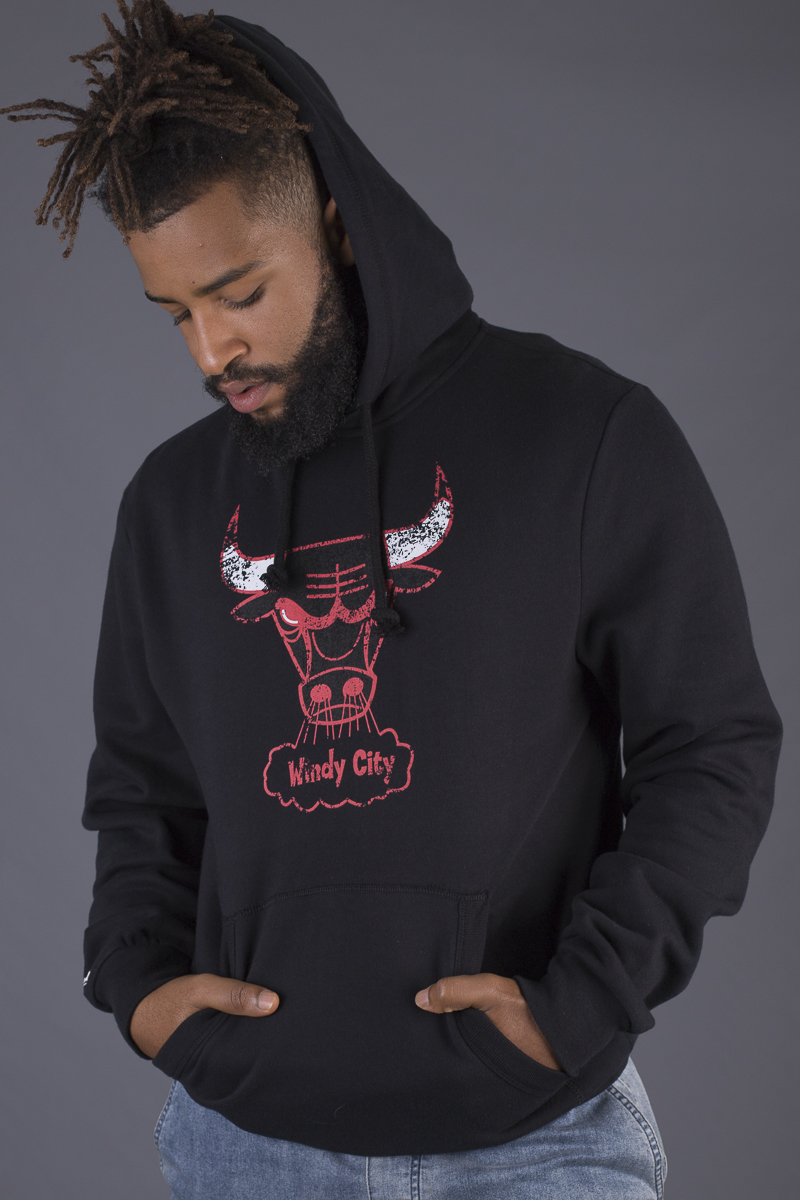 CHICAGO BULLS DISTRESSED LOGO HOODY - BLACK MENS | Stateside Sports