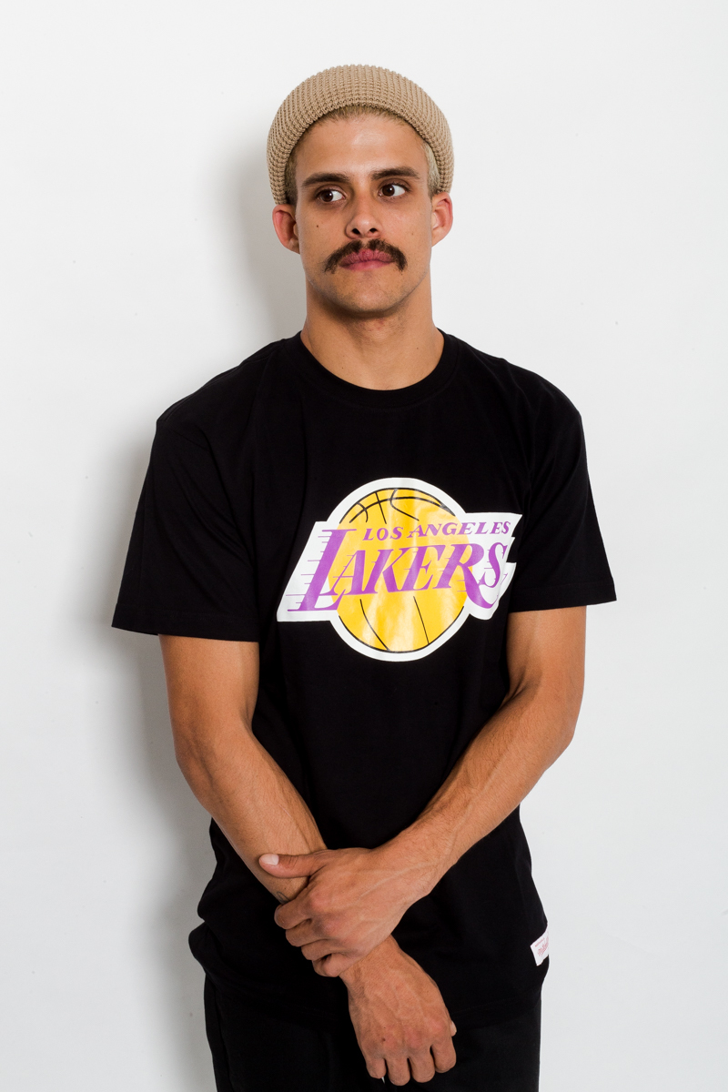 LOS ANGELES LAKERS MITCHELL AND NESS TEAM LOGO T-SHIRT- MENS BLACK ...