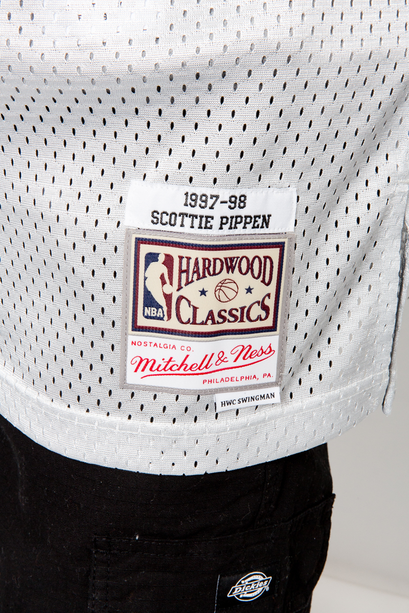 pippen hardwood classic jersey