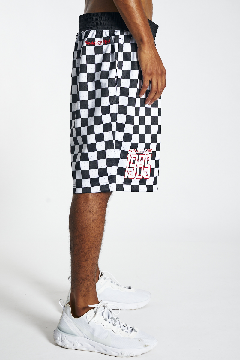 Checkered discount bulls shorts