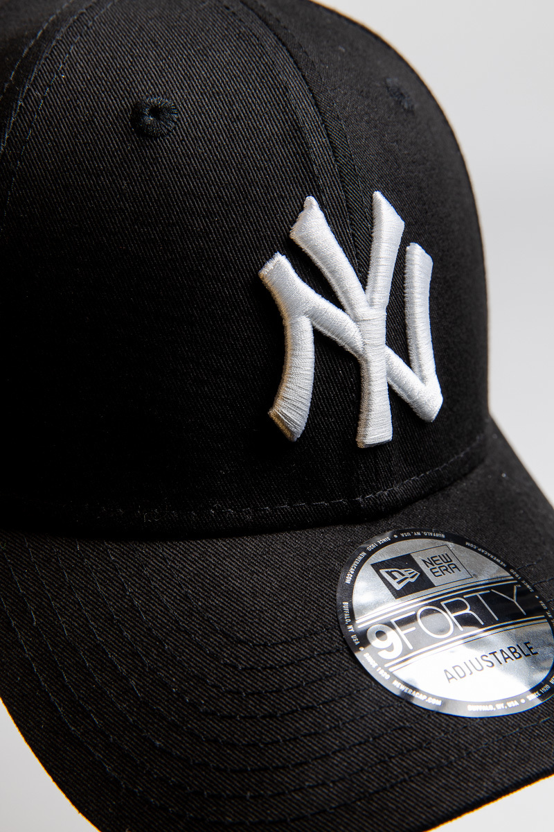 【A&S 】Double brim cap ブラック New Era NBA Chicago Bulls 9FIFTY Fractured Metal Logo