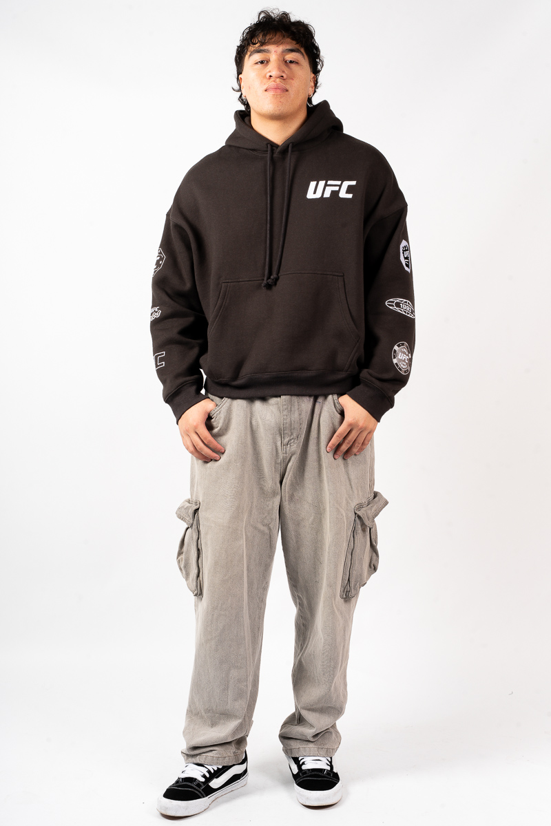 UFC】30th Limited Relax fit hoodie black☆正規品 ☆追跡可 UFC】30th Limited Relax fit hoodie black☆正規品 ☆追跡可