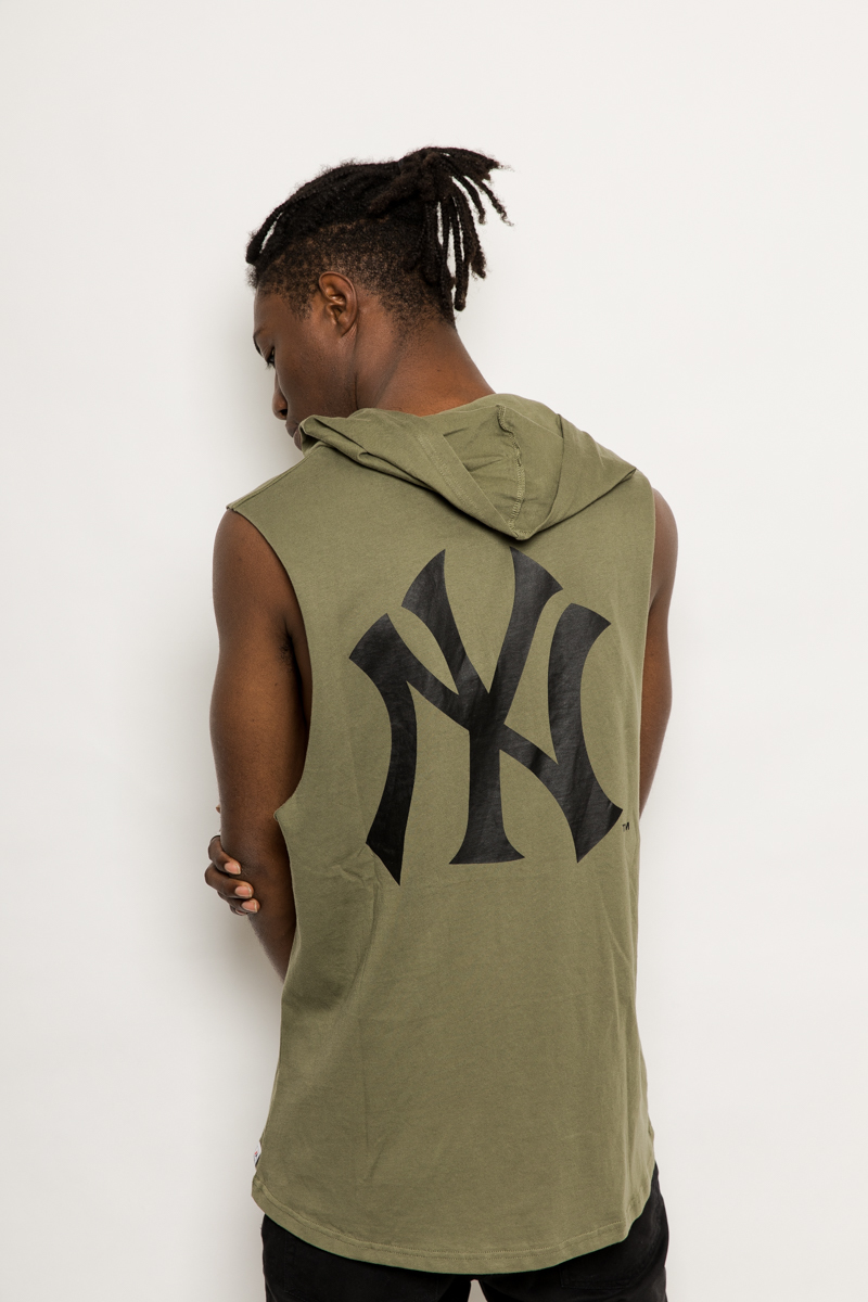 NEW YORK YANKEES VINCENNES HOODED MUSCLE T-SHIRT- MENS RED