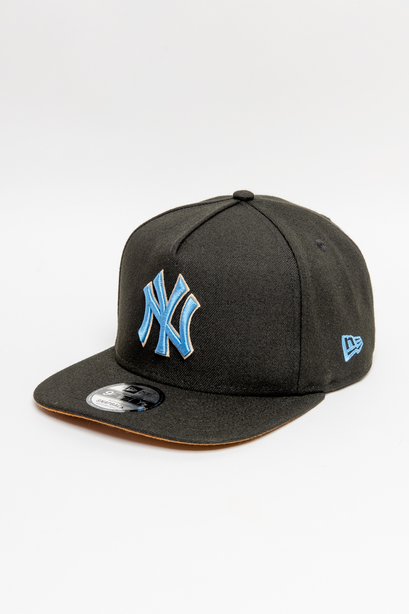 black and blue snapback