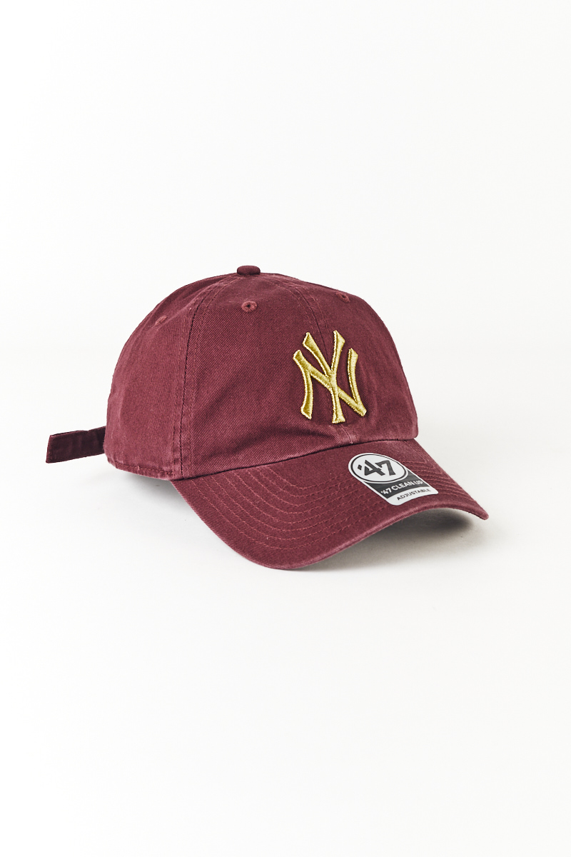 7 7/8 - New York NY Yankees Sneakertown MIA Exclusive Two Tone Cranberry UV  Cap