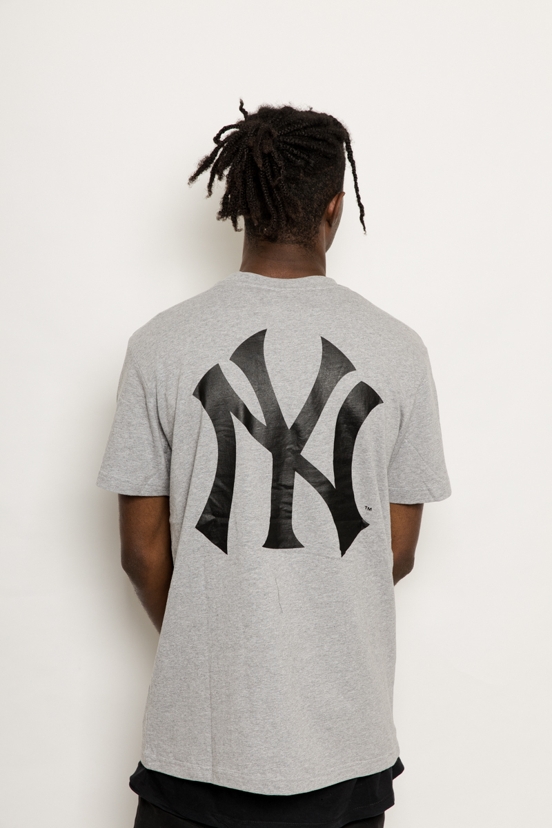 New era MLB Heritage Patch New York Yankees Oversize Short Sleeve T-Shirt  Grey